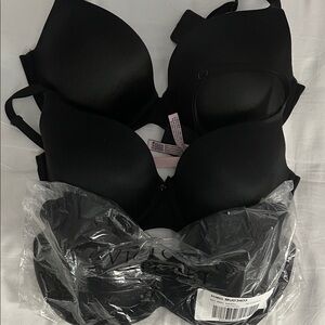Victoria's Secret Elegant Black Bras Set